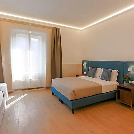 Smart 게스트하우스 4*