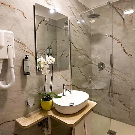 게스트하우스 Smart 4*